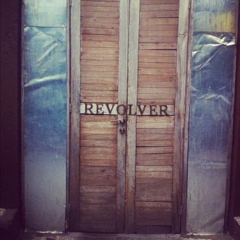 Revolver cafe