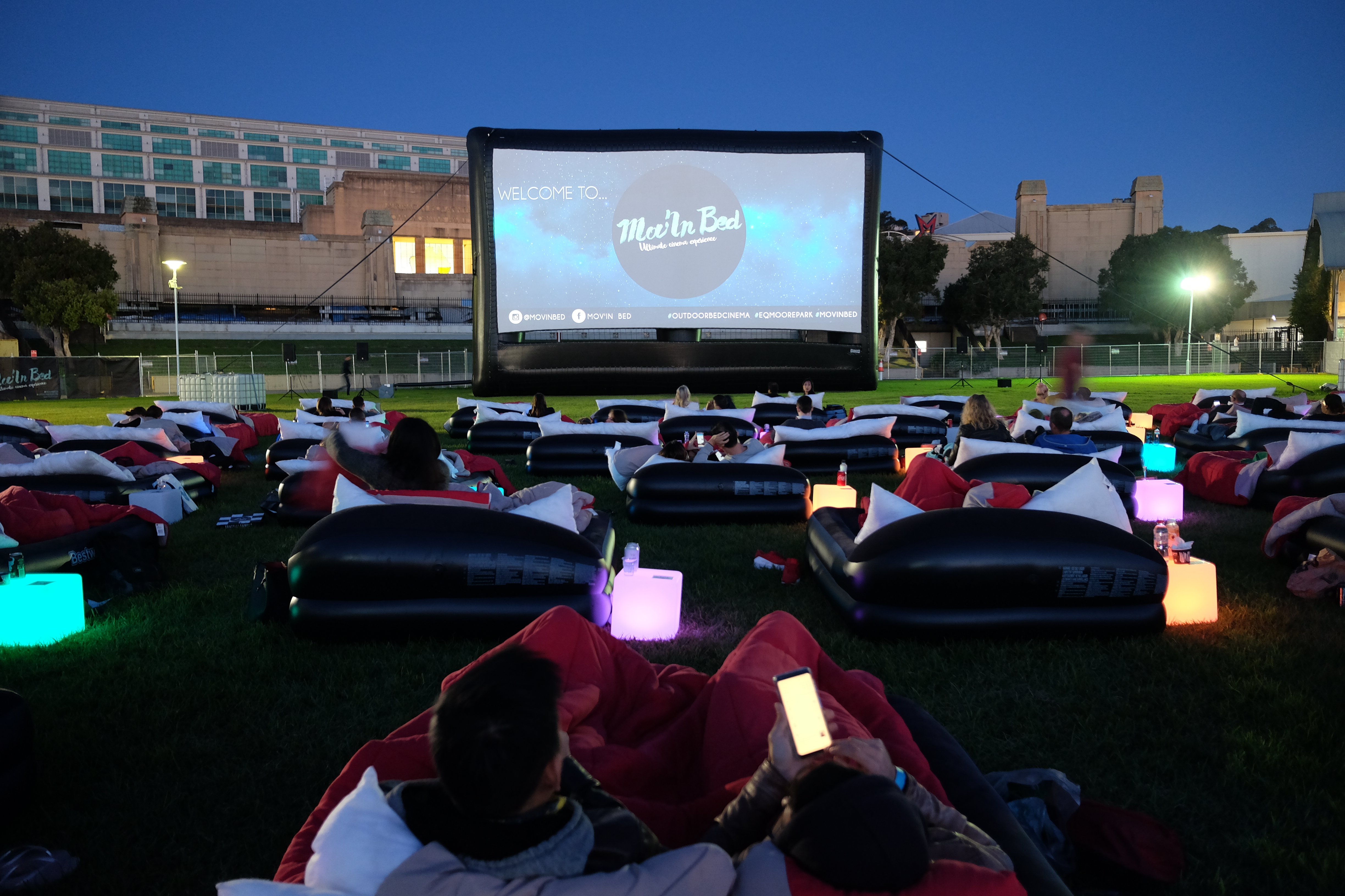 MOV’IN BED – OUTDOOR BED CINEMA