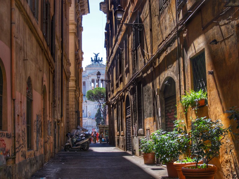 Laneway to Victor Emmanuel 11, Venezia Square The streets of Rome looking through to Victor Emmanuel II, Venezia Square