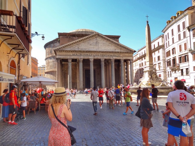 Me taking my first photos of the Pantheon in Rome, Italy